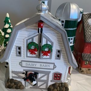 Snow Village - Dairy Barn (In original box)